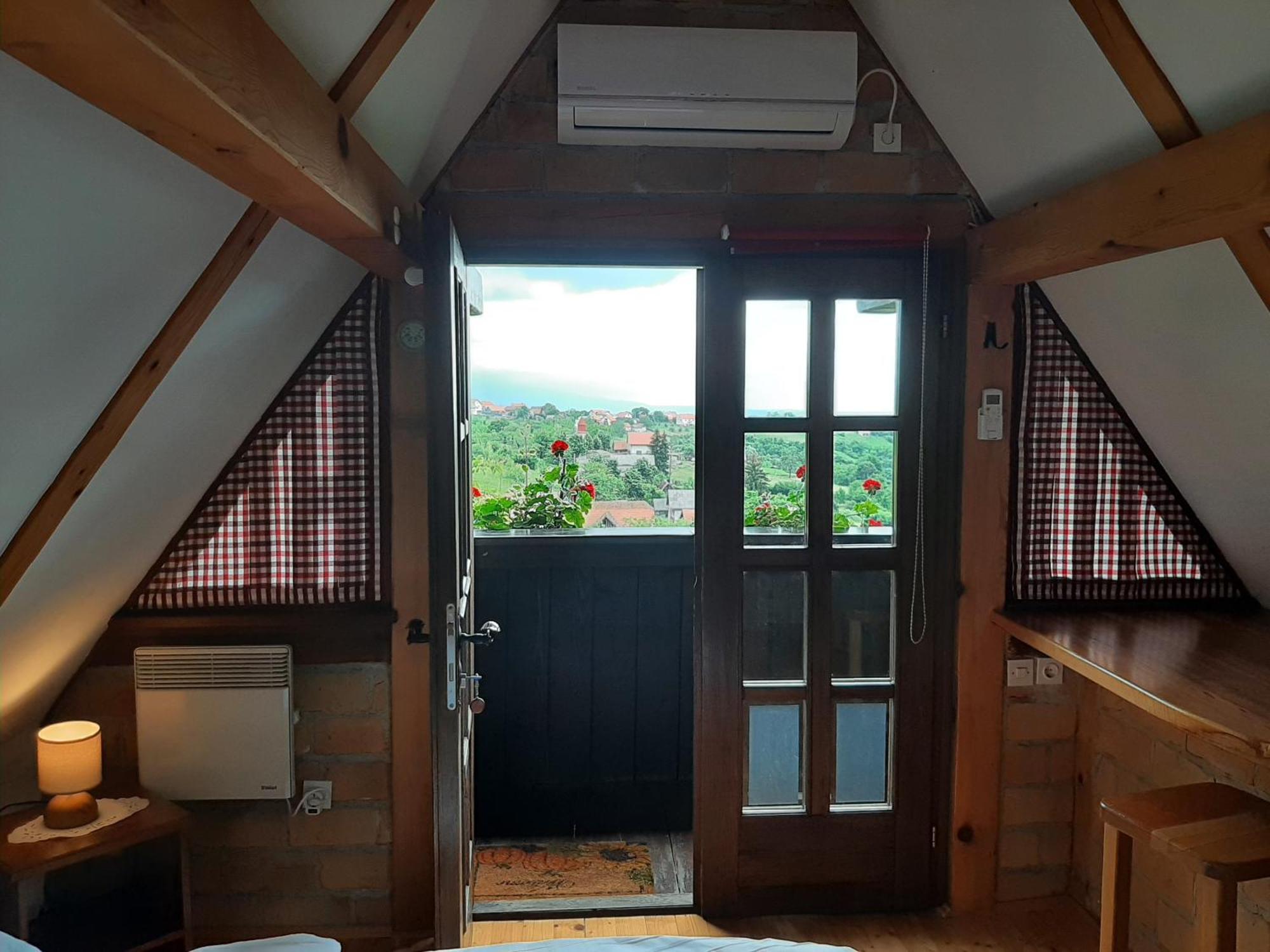 Apartmani Etno Kuca Pod Okicem Samobor Eksteriør billede