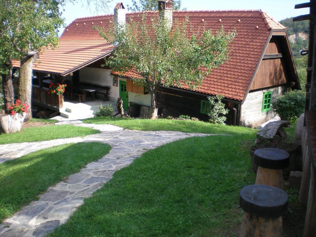 Apartmani Etno Kuca Pod Okicem Samobor Værelse billede